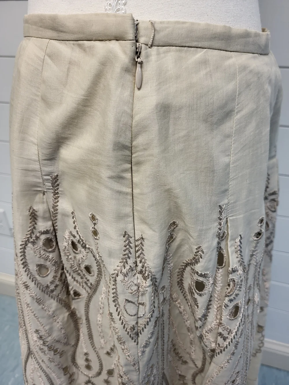 Talbots Bohemian Cream Embroidered Midi Skirt - Picture 5 of 13